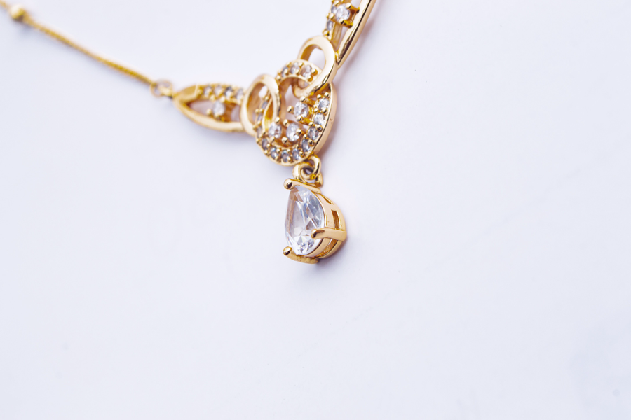 Colliers et pendentifs
